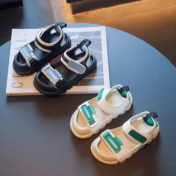 Спортно-ежедневни сандали с велкро лепенки