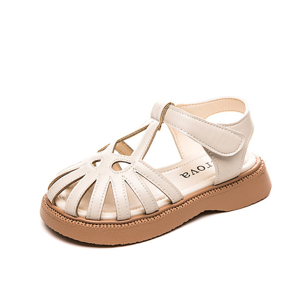 Сандали за момиче - с мека подметка