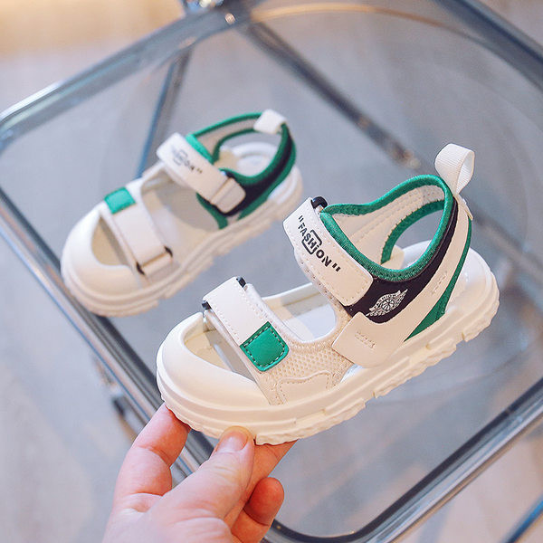 Летни спортни сандали с велкро закопчаване за момичета