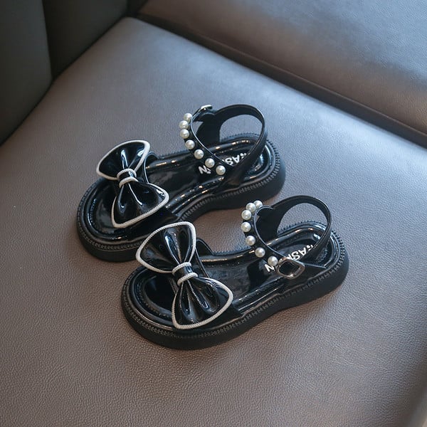 Сандали за момичета с декоративни перли 