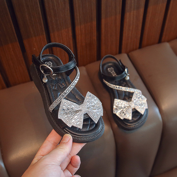 Детски сандали за момичета с декоративни камъни и панделка