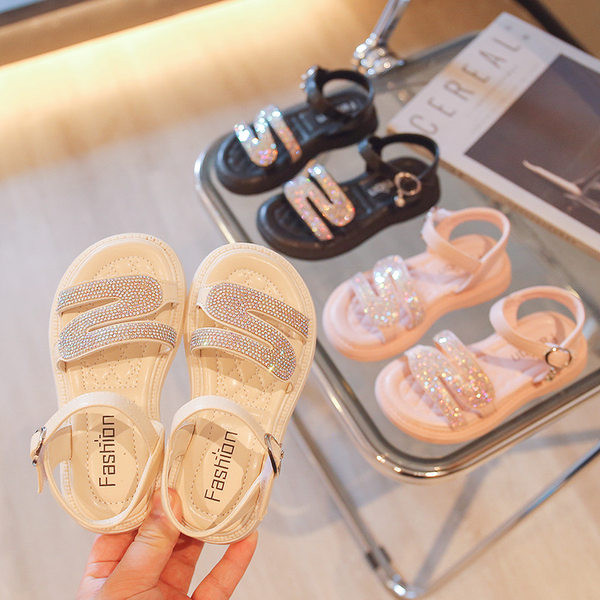 Сандали за момиче с декоративни камъни