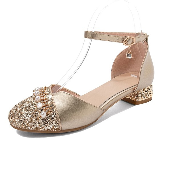 Детски сандали за момиче - затворени с токче