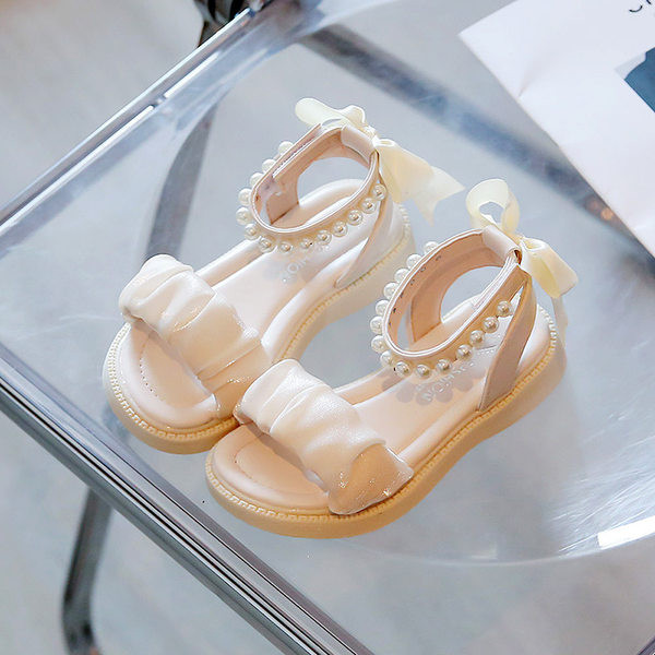 Летни сандали с перли и панделки