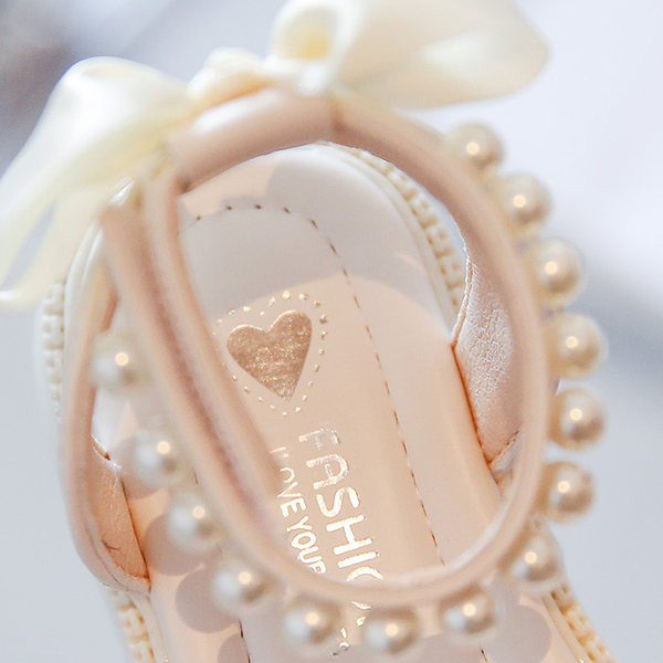 Летни сандали с перли и панделки