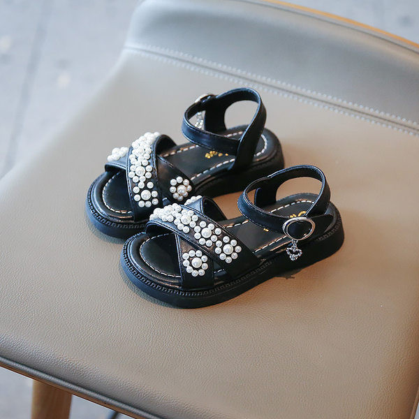 Удобни сандали за момичета с перли