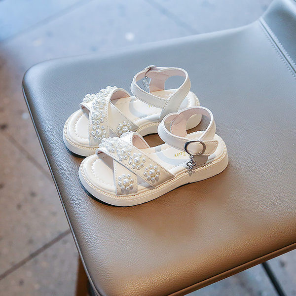Удобни сандали за момичета с перли
