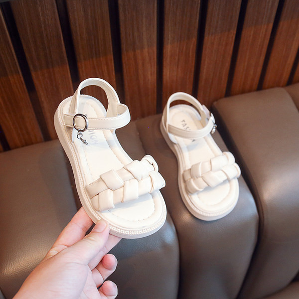 Детски сандали за момичета - с мека подметка и велкро закопчаване