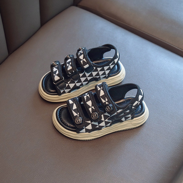 Сандали за момичета - с отворени пръсти и велкро закопчаване