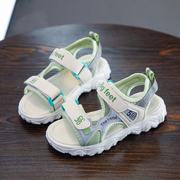 Спортни сандали с велкро лепенки