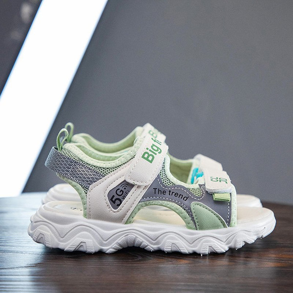 Спортни сандали с велкро лепенки