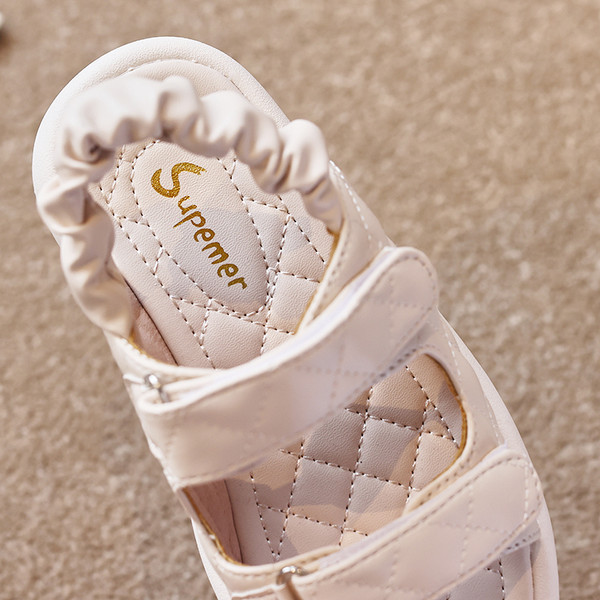 Детски сандали за момичета с лепенка