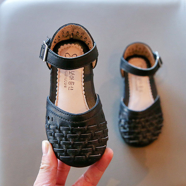 Сандали за момичета от еко кожа със закрити пръсти