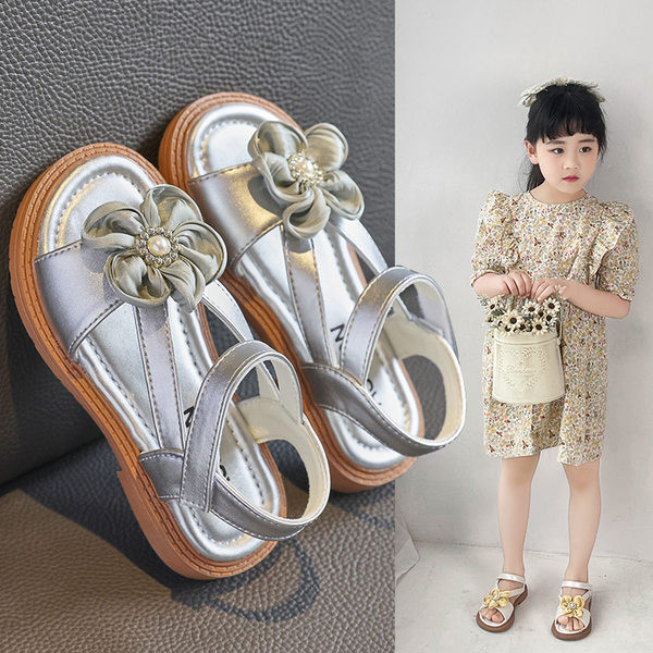 Детски сандали за момичета - с мека подметка и декорация цветя