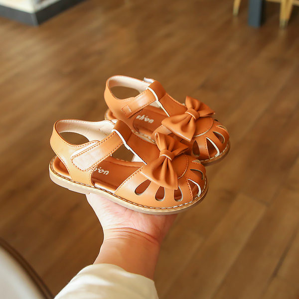 Сандали за момиче - с панделка