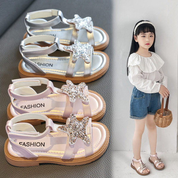 Сандали за момиче с декорация звезда и брокат