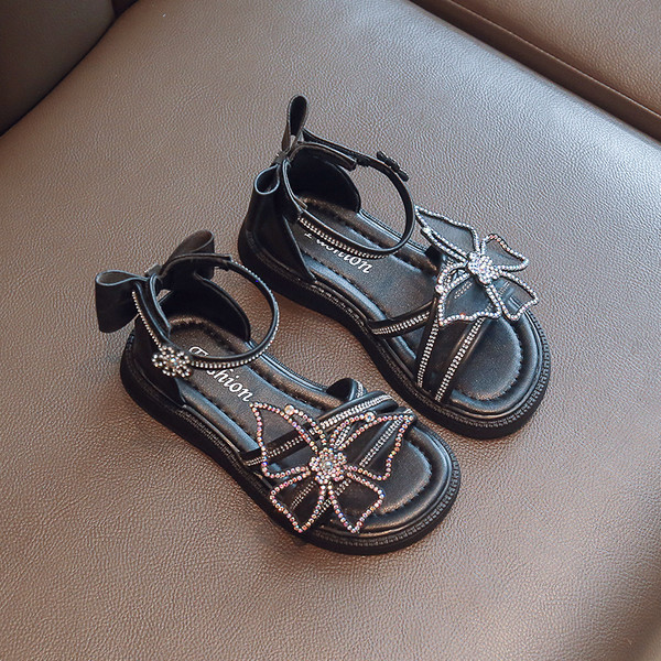 Детски сандали за момичета - с декорация пеперуда