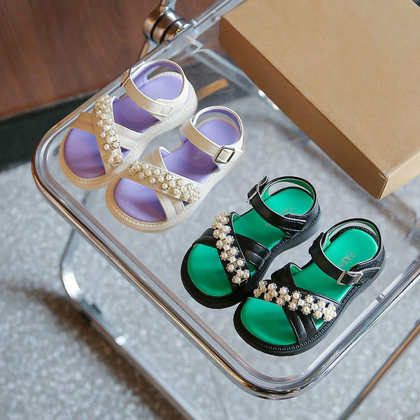 Сандали за момичета с перлени камъчета