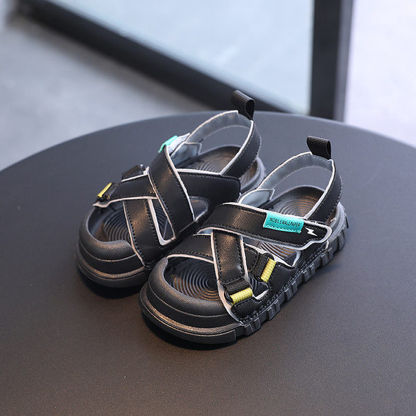 Детски спортни сандали с кръстосани каишки