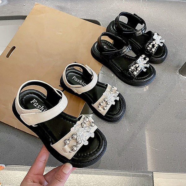 Сандали за момичета - с мека подметка и декорация камъни