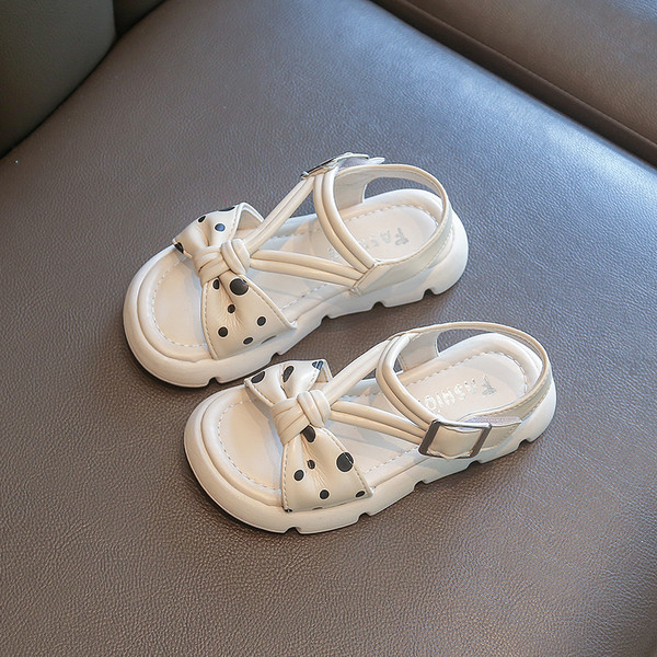 Сандали с удобна подметка за момичета