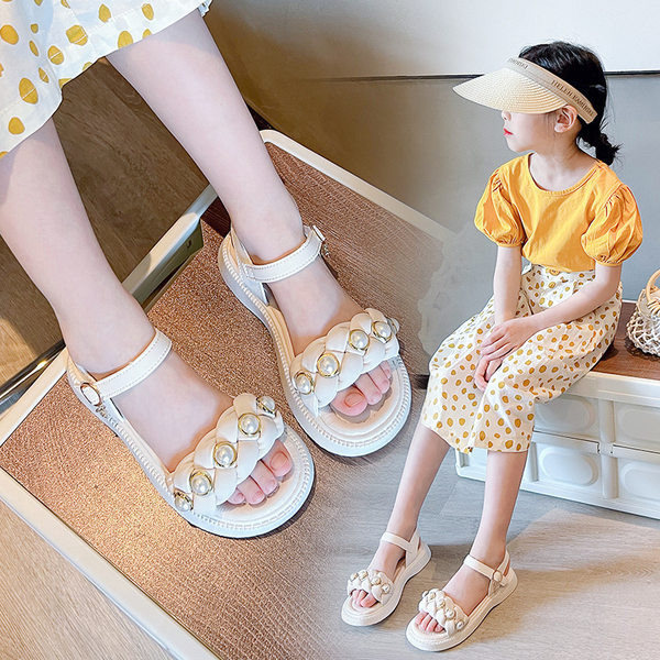 Сандали за момичета с перли