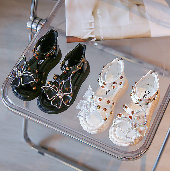 Детски сандали за момичета - с пеперуда