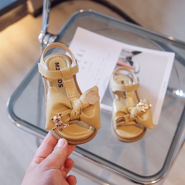 Сандали за момичета с панделка и мече