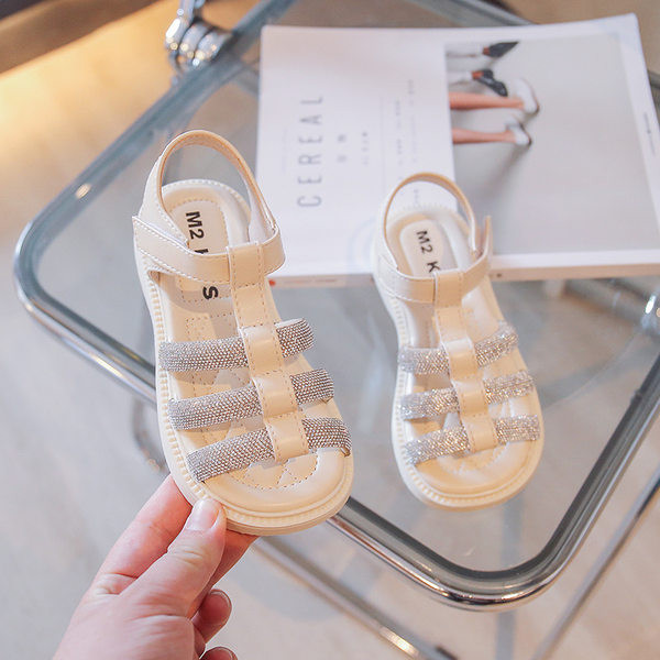 Сандали за момичета - с мека подметка и камъчета