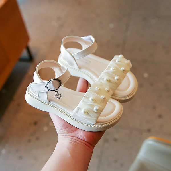 Сандали за момичета с перли