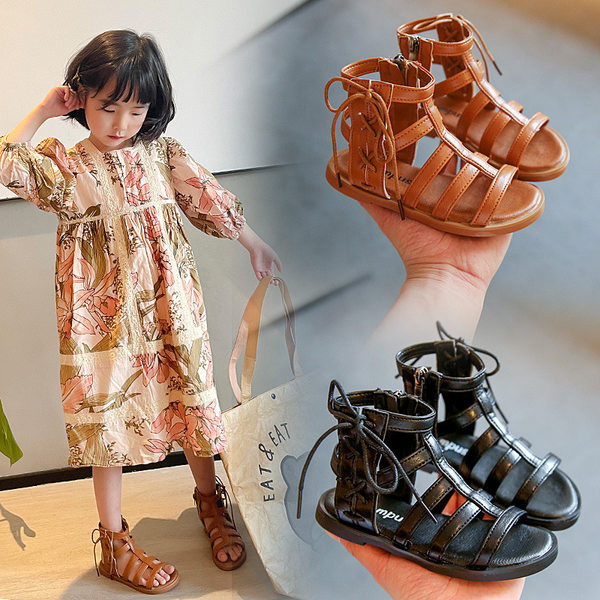 Сандали за момичета - с отворени пръсти