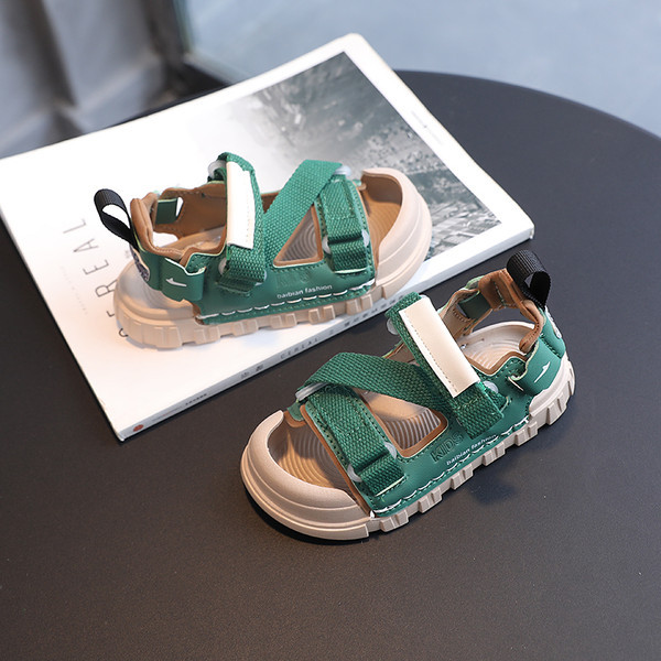 Детски сандали за момичета - спортни с велкро закопчаване