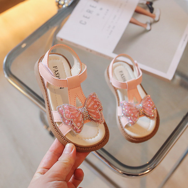 Детски сандали за момиче - с пеперуда