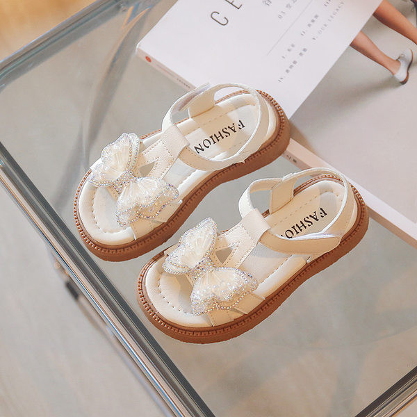 Детски сандали за момиче - с пеперуда