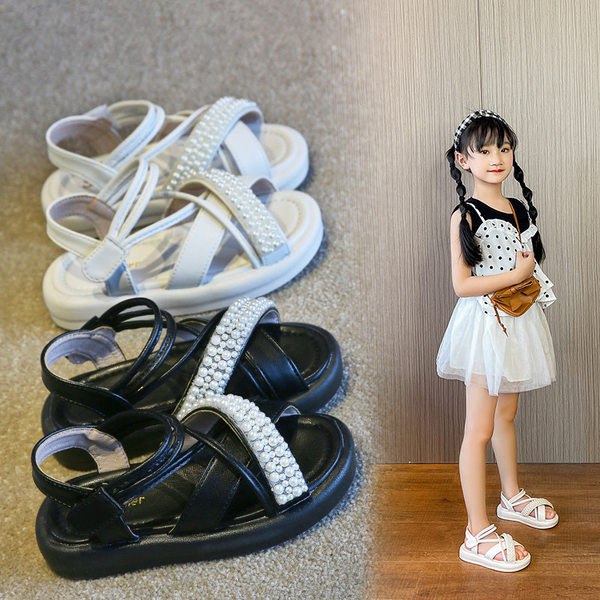 Сандали за момичета с кръстосани каишки и перли