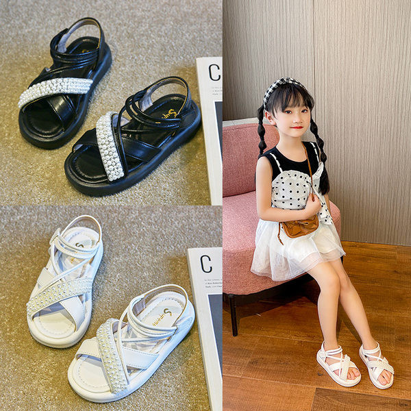 Сандали за момичета с кръстосани каишки и перли