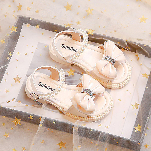 Σανδάλια για κορίτσια με πέτρες και πέρλες