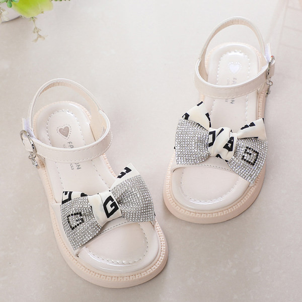 Детски сандали - с панделка