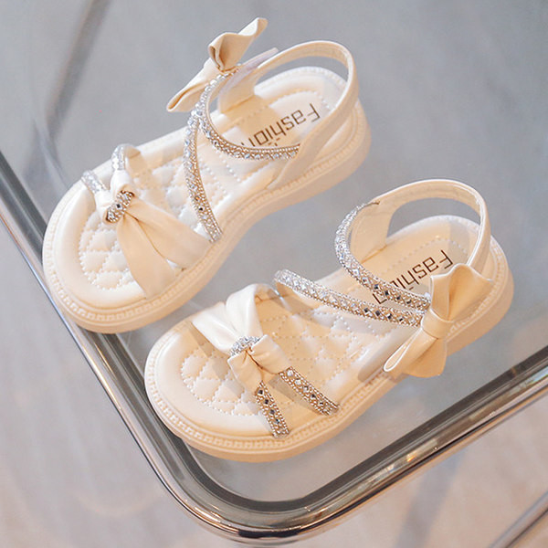 Nyári szandál díszkövekkel és szalaggal