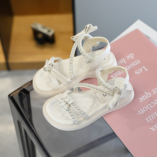 Сандали за момичета - с декорация перли