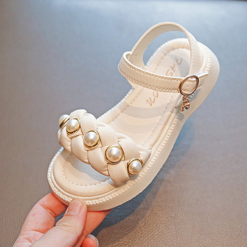 Детски сандали за момичета - с декорация перли и мека подметка