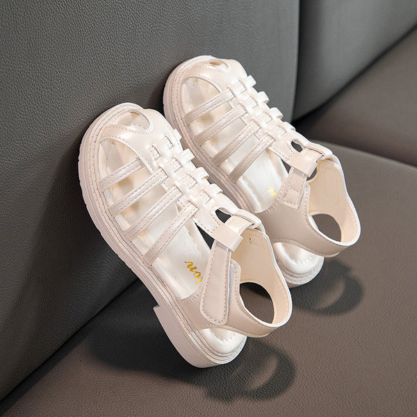 Gyerekszandál lányoknak - letisztult designnal, puha talppal