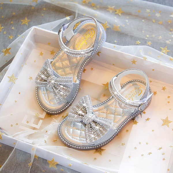 Divatos csillogó hatású szandál lányoknak