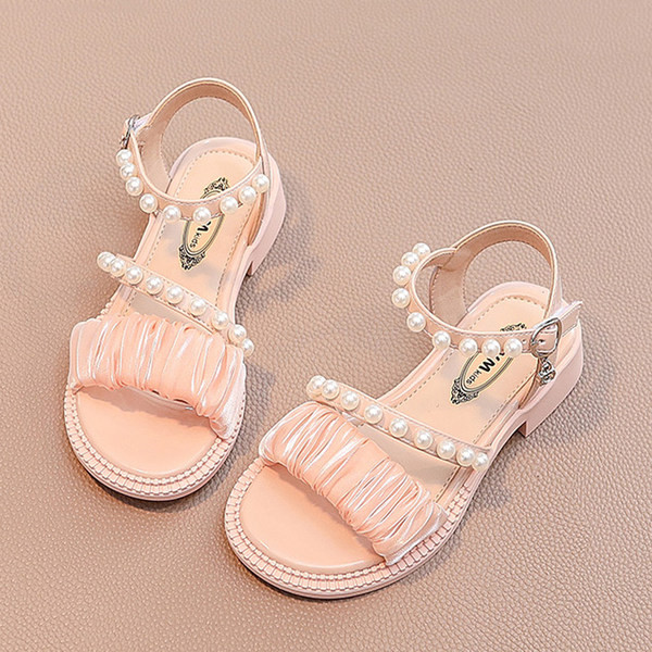 Gyönggyel és kővel díszített szandál