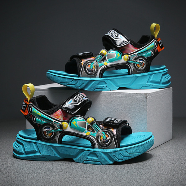 Fiú szandál durva talppal