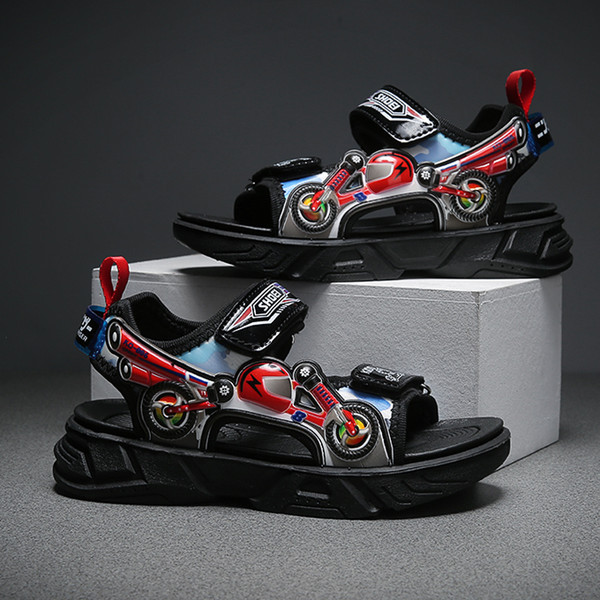 Fiú szandál durva talppal