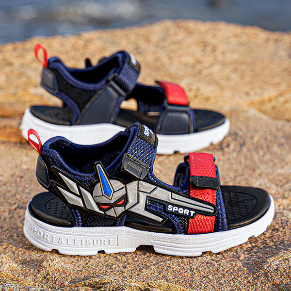 Gyerekszandál fiúknak applikációval és felirattal