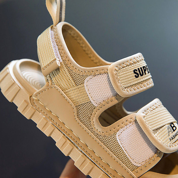 Sportos alkalmi szandál szövetből és öko bőrből