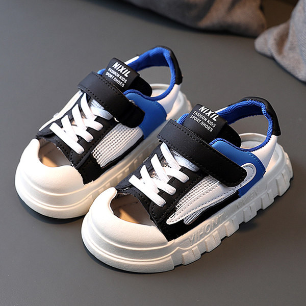 Fűzős és hálós gyerekszandál fiúknak