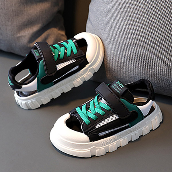 Fűzős és hálós gyerekszandál fiúknak